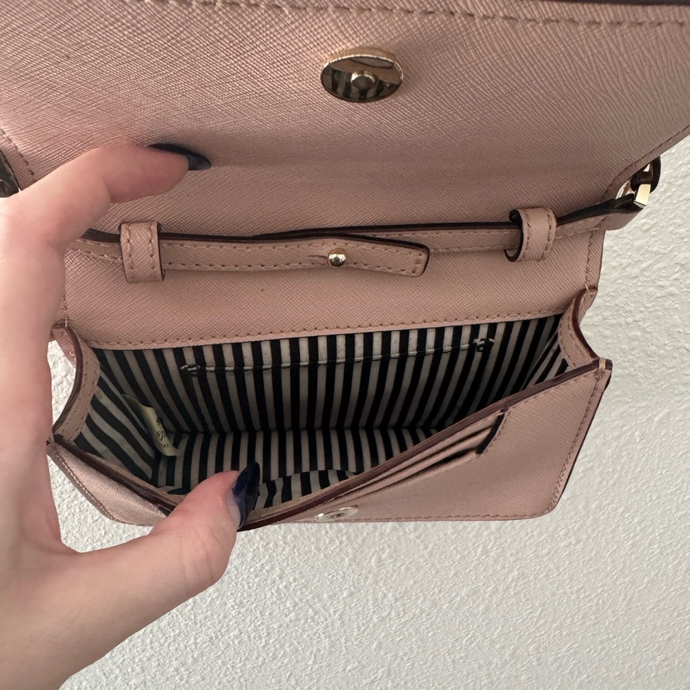 Kate Spade Small Crossbody Bag Light Pink With Gold Hardware - Picture 10 of 10